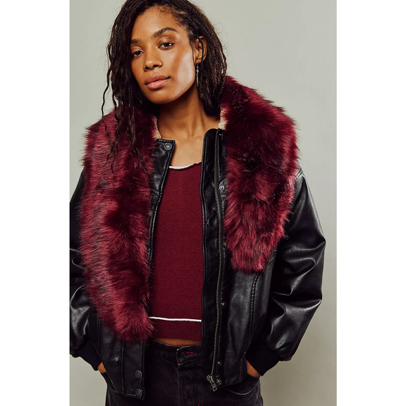 Free People Accessories - FREE PEOPLE JAGGER FAUX FUR SCARF COLLAR WINE